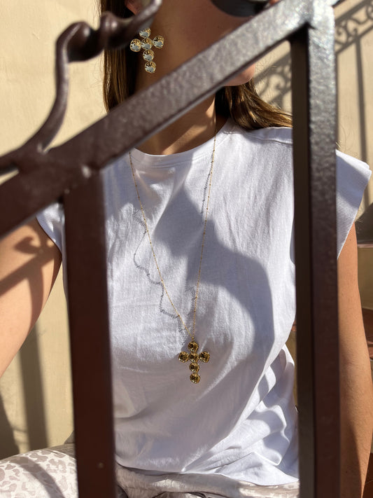 Collier Laura